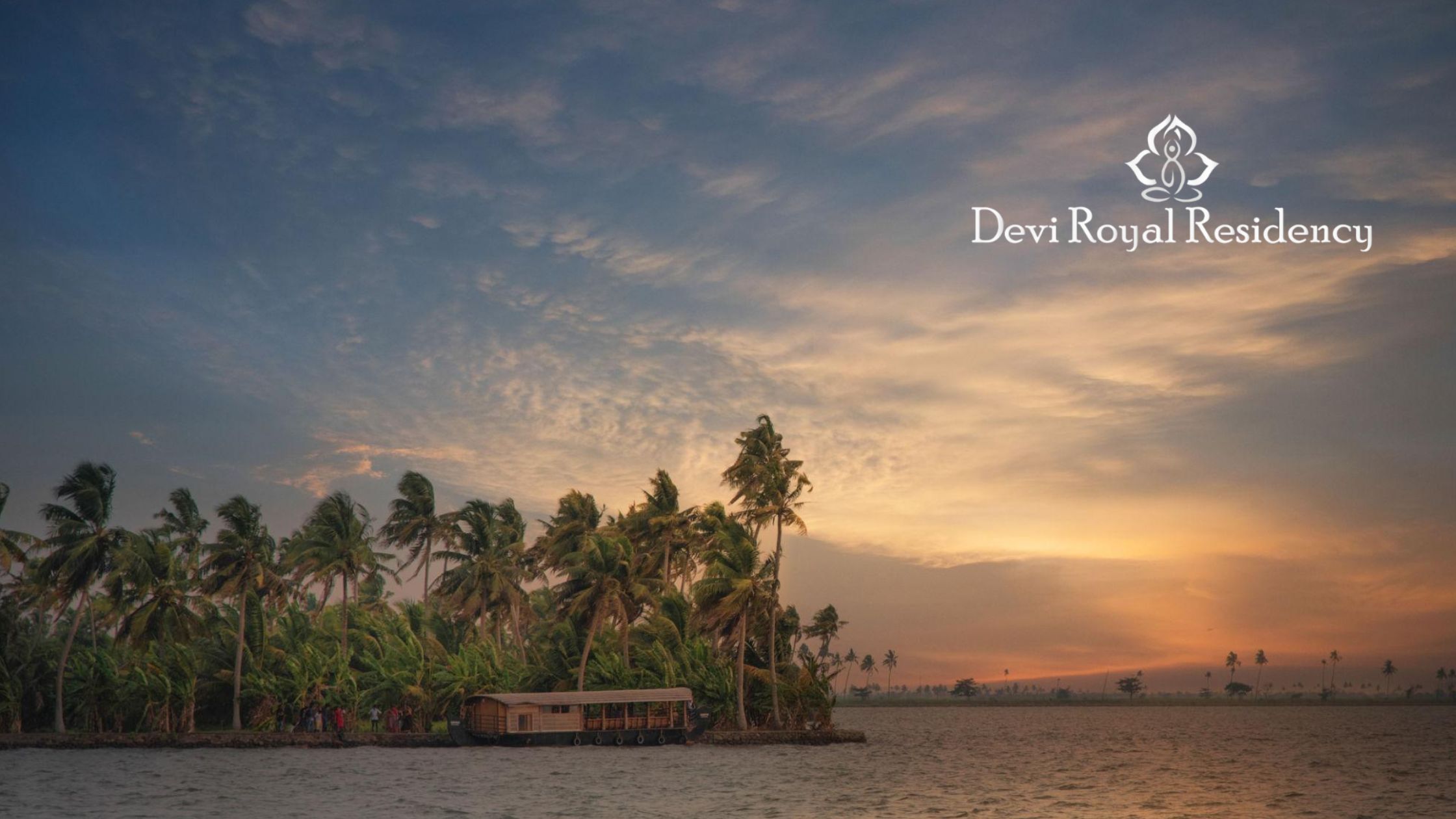 Vembanad Lake Sightseeing: Houseboats & Activities Near Cherthala